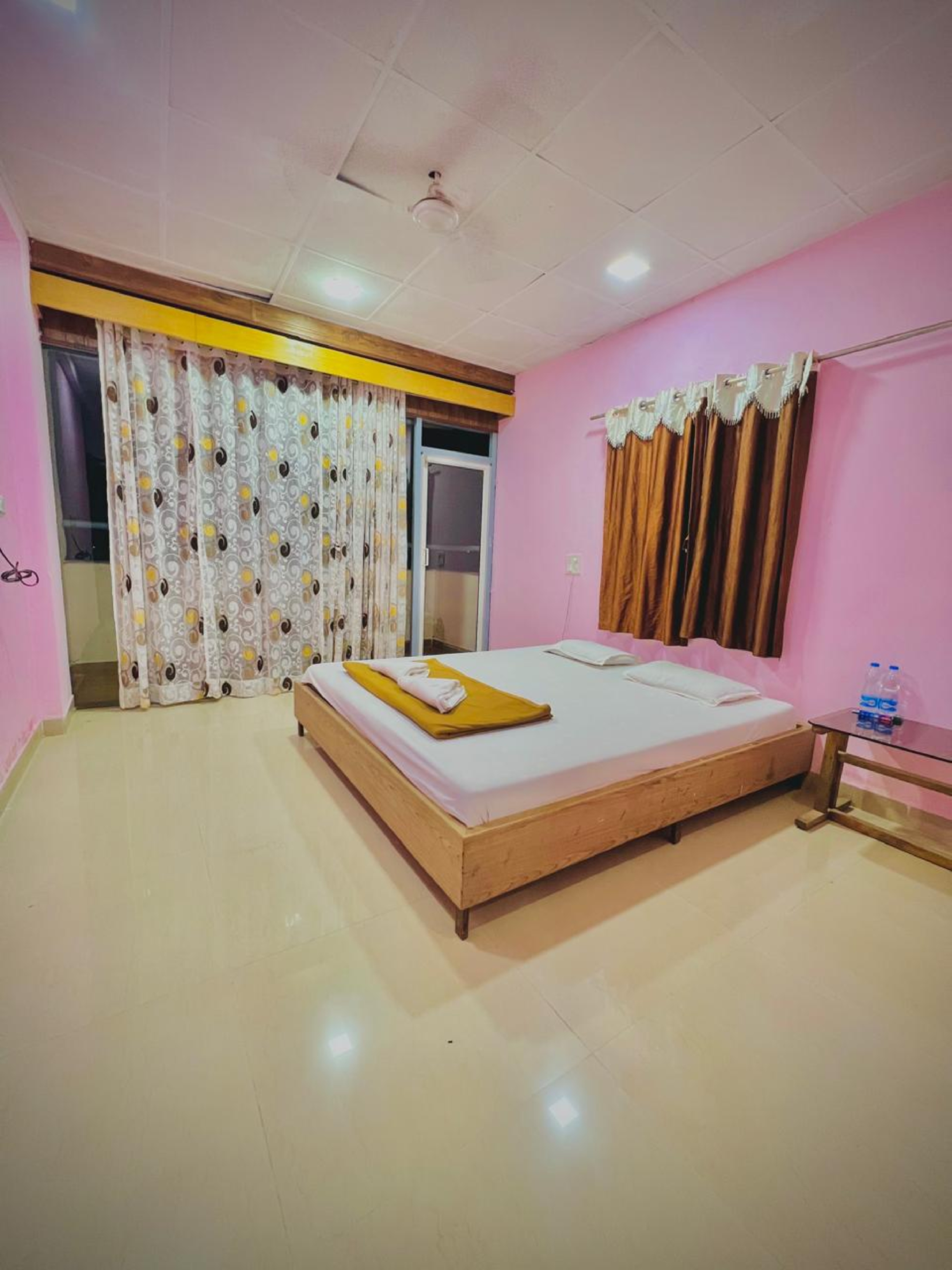 Comfort Rooms at Natraj Resort